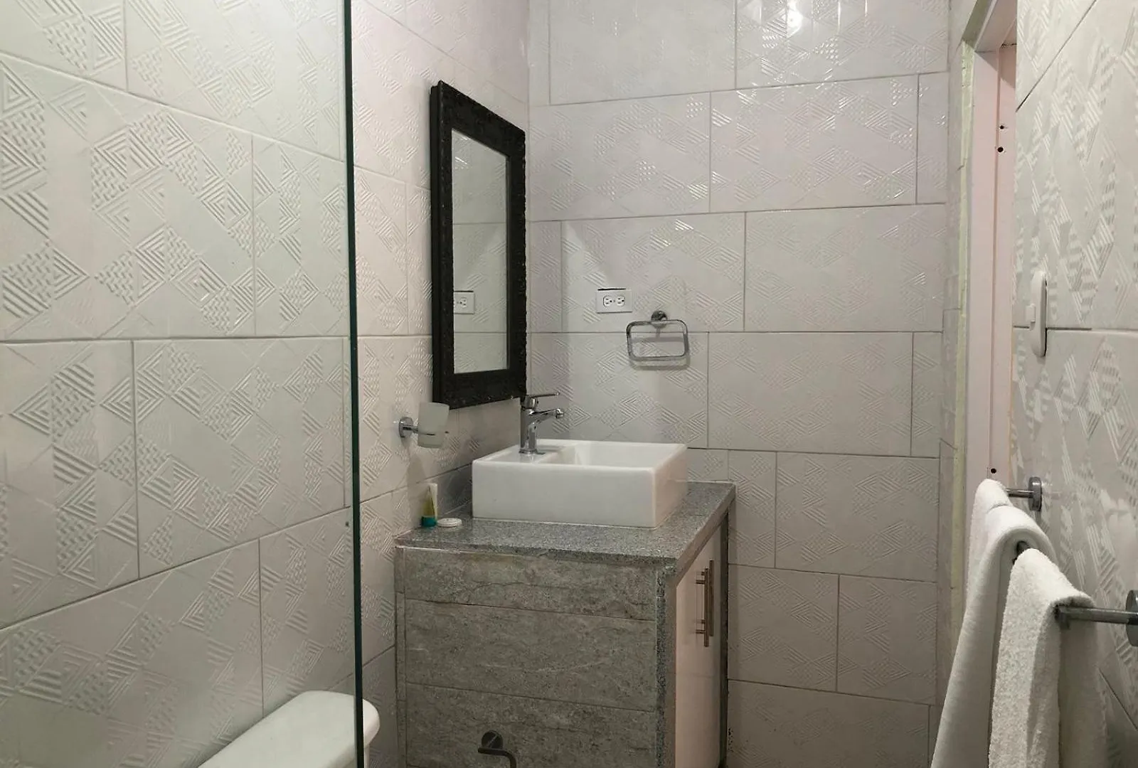 Diosamar Hotel Y Suites La Tentacion